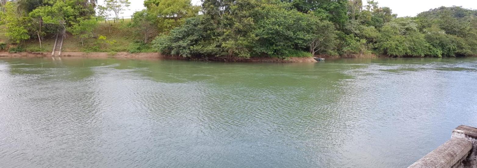 Chácara Frente Rio