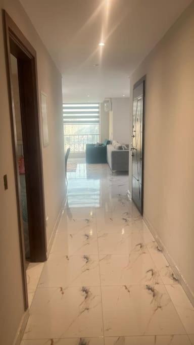 Roxy Square Apartment