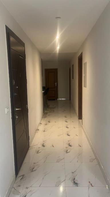Roxy Square Apartment