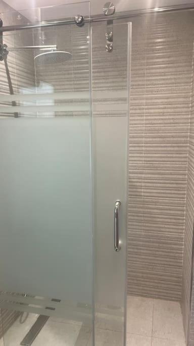 Roxy Square Apartment