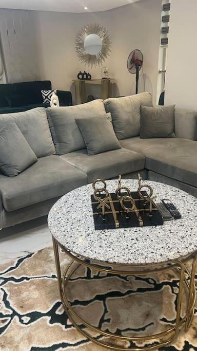 Roxy Square Apartment