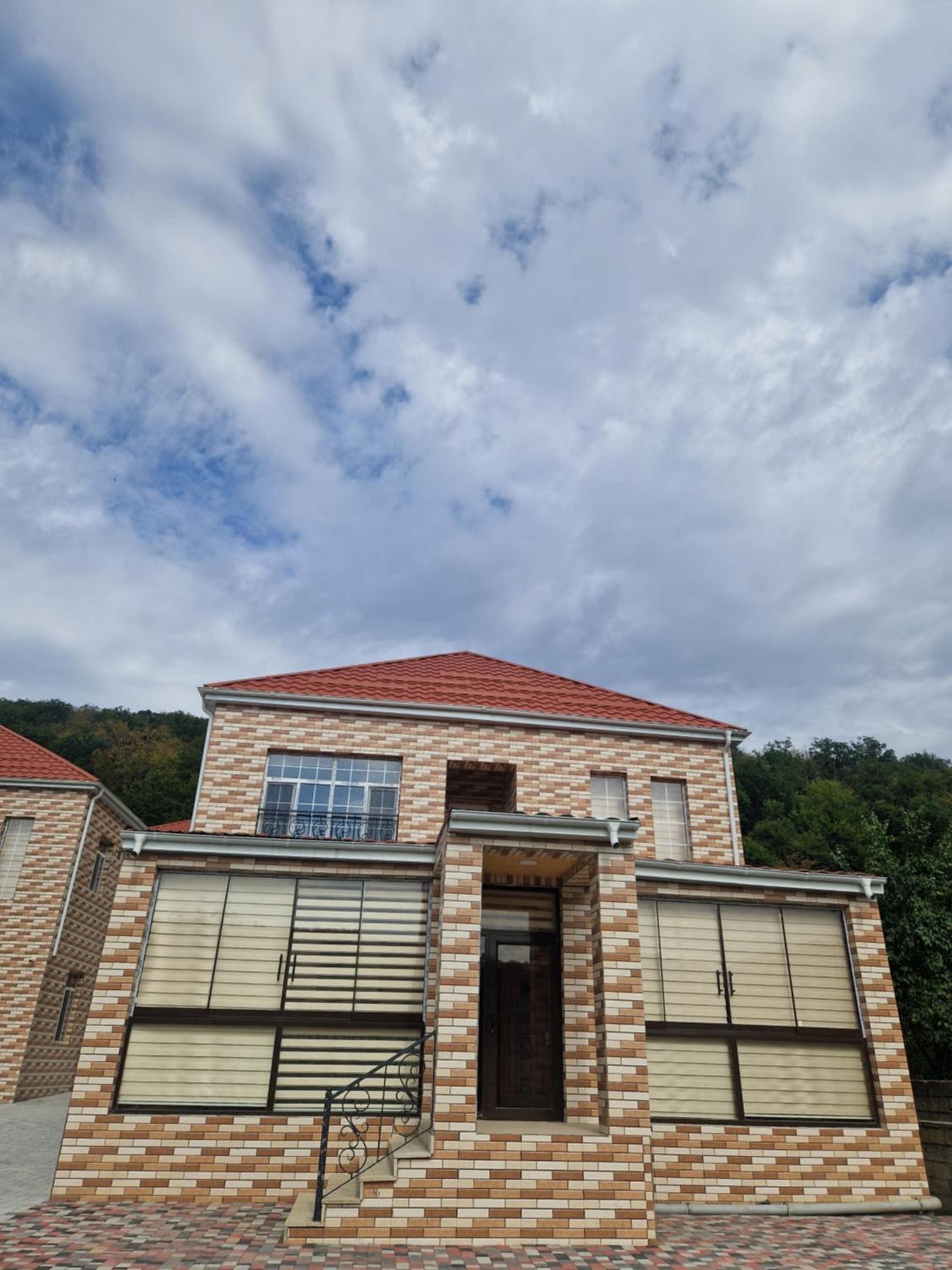 Trio Villas