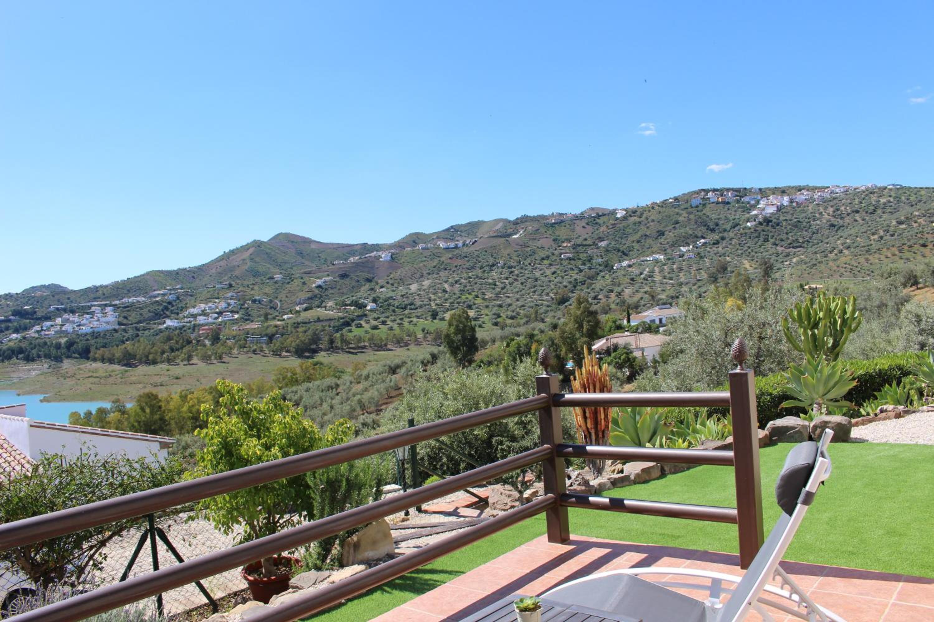 Stay in Huetor Rural Tourism 15 minutes from the beach view 5