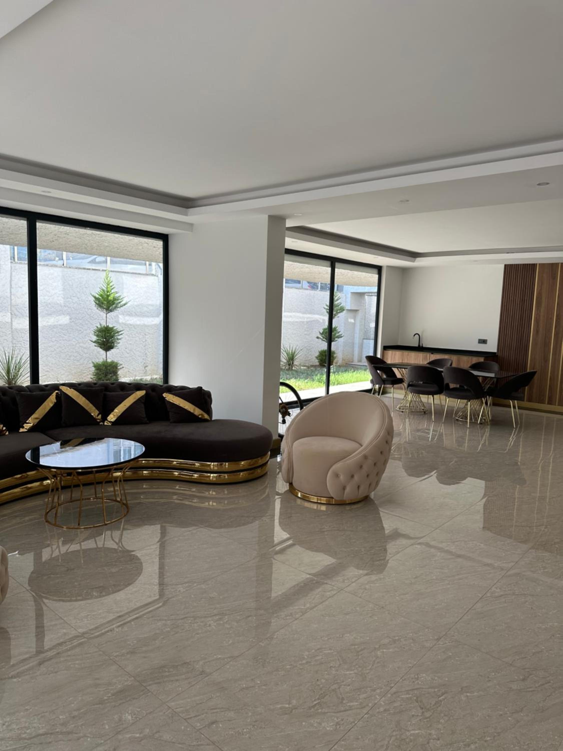 Cleopatra view