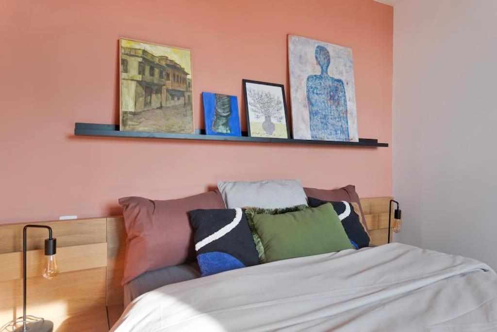 Ruim 3 slaapkamer appartement met parking nabij NATO