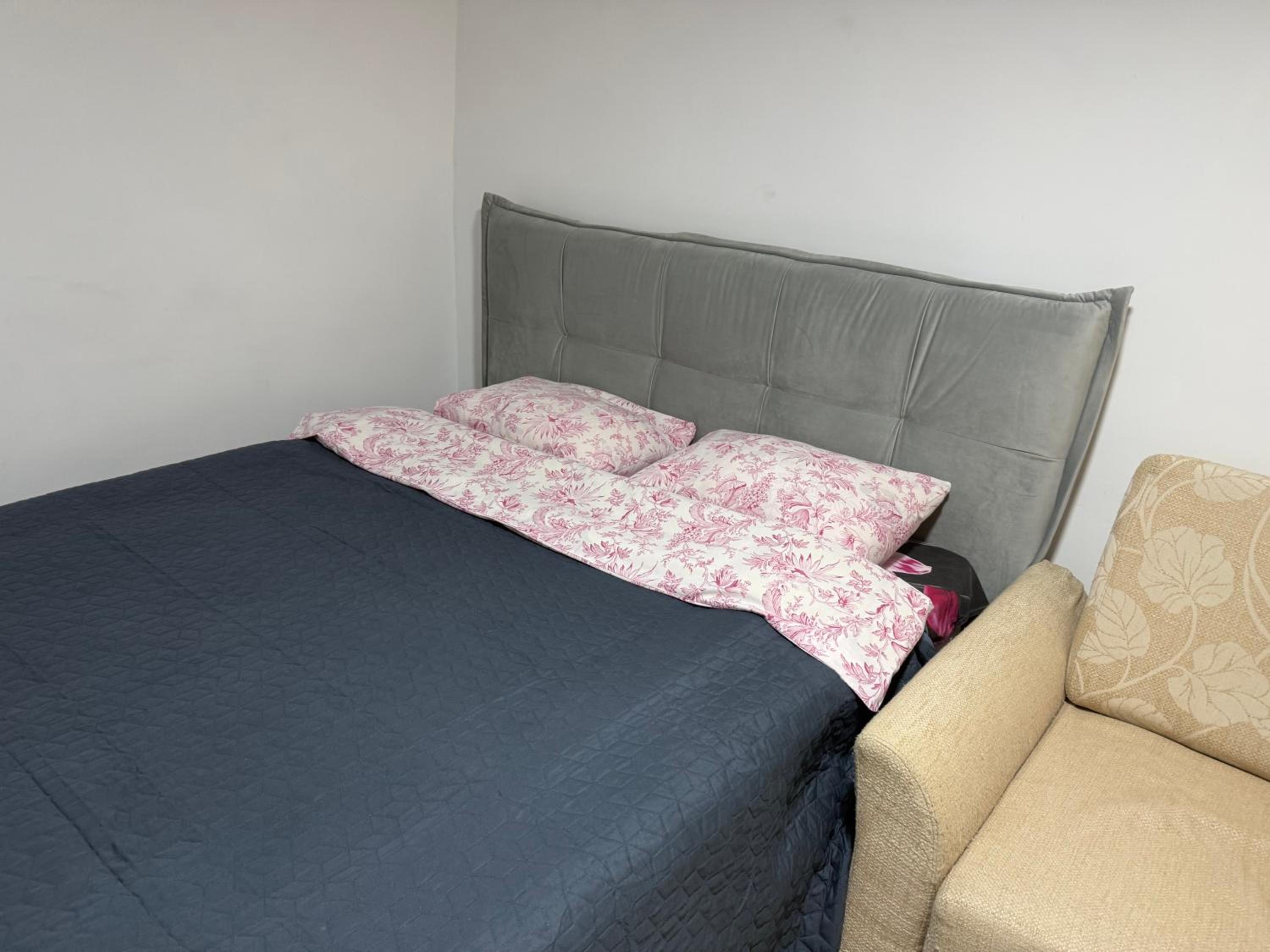 Inessa cozy Studio view 4