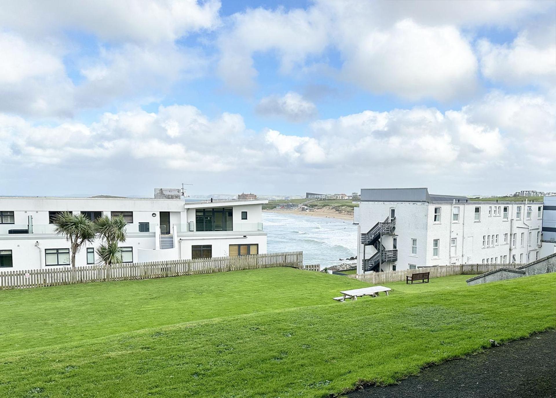 C4 Bay apartment Fistral view 3