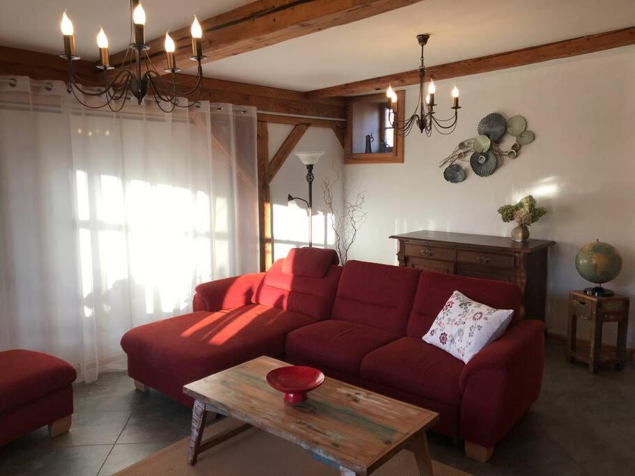Fachwerkhaus mit rustikalem Weinkeller und Garten, ganze Unterkunft, gute Lage