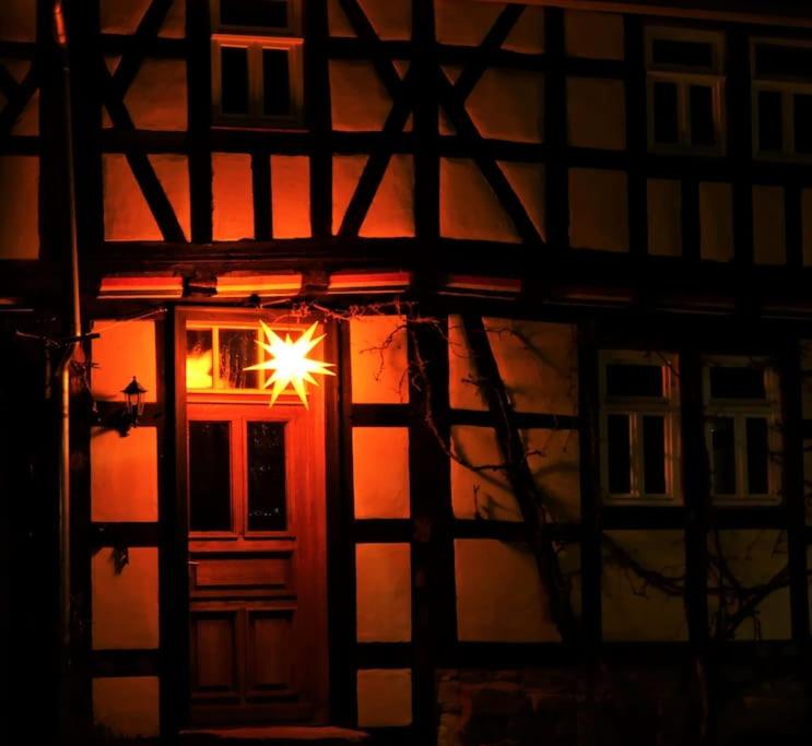 Fachwerkhaus mit rustikalem Weinkeller und Garten, ganze Unterkunft, gute Lage