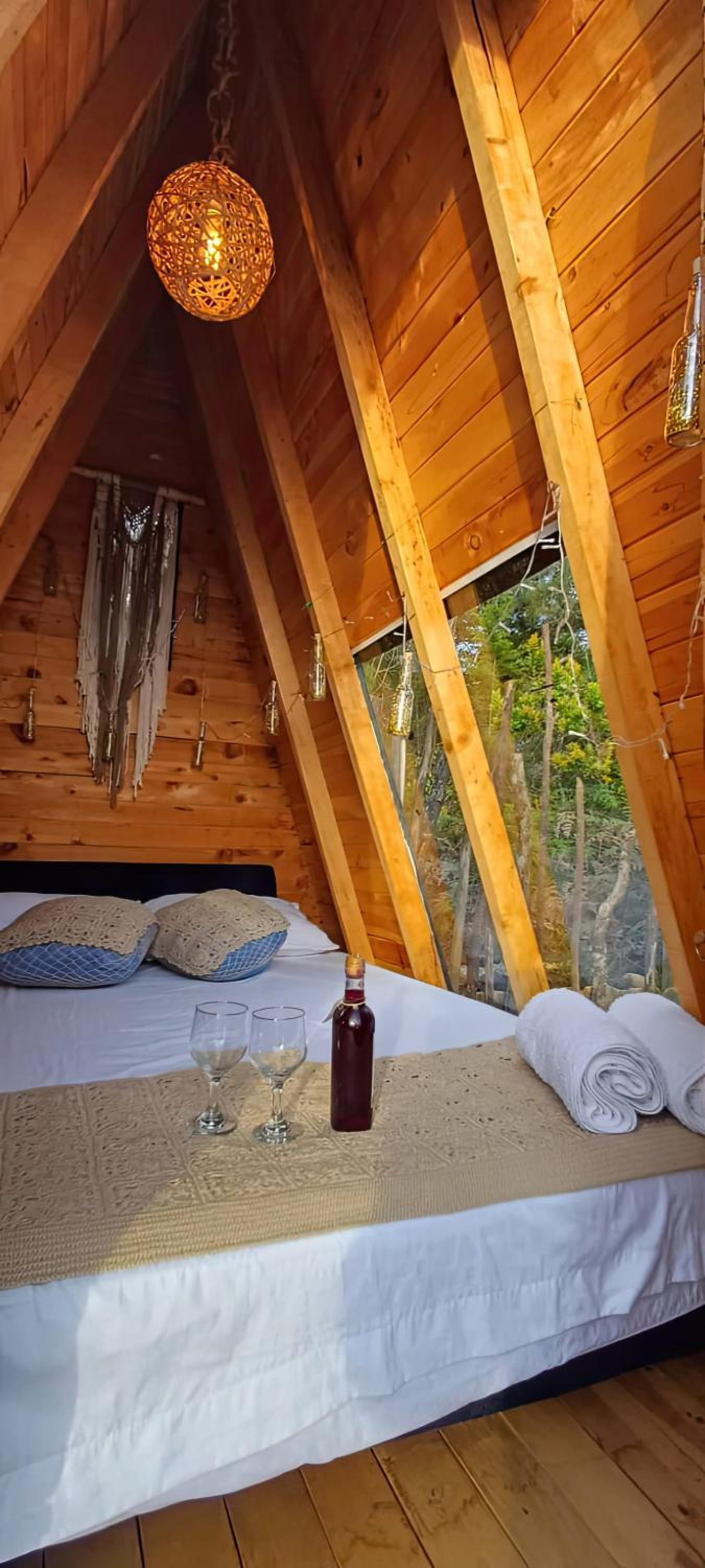 Glamping DESEO con Jacuzzi, Wifi, fogata y vistas de Medellín