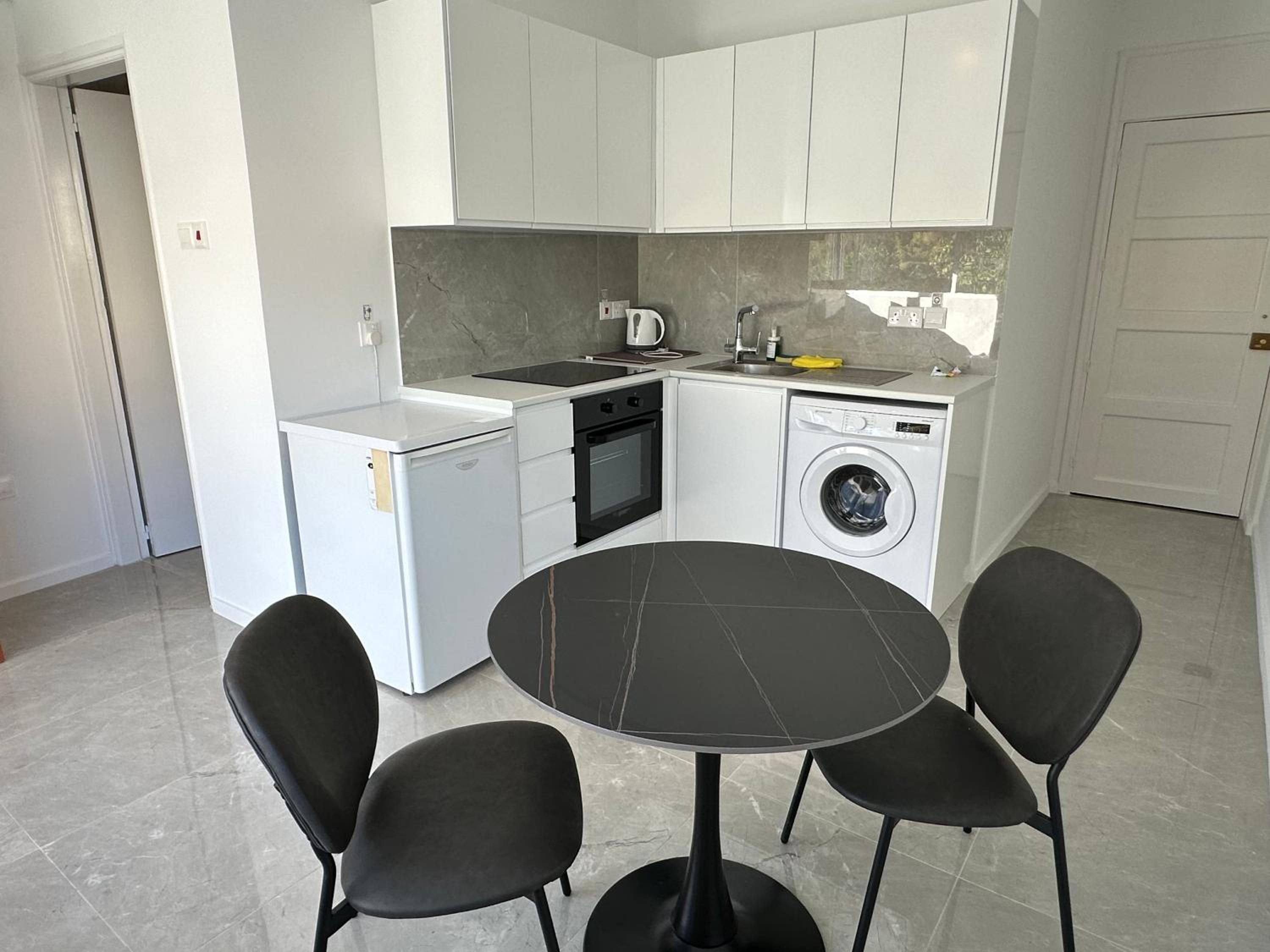 Appartments 750m from beach, tourist area