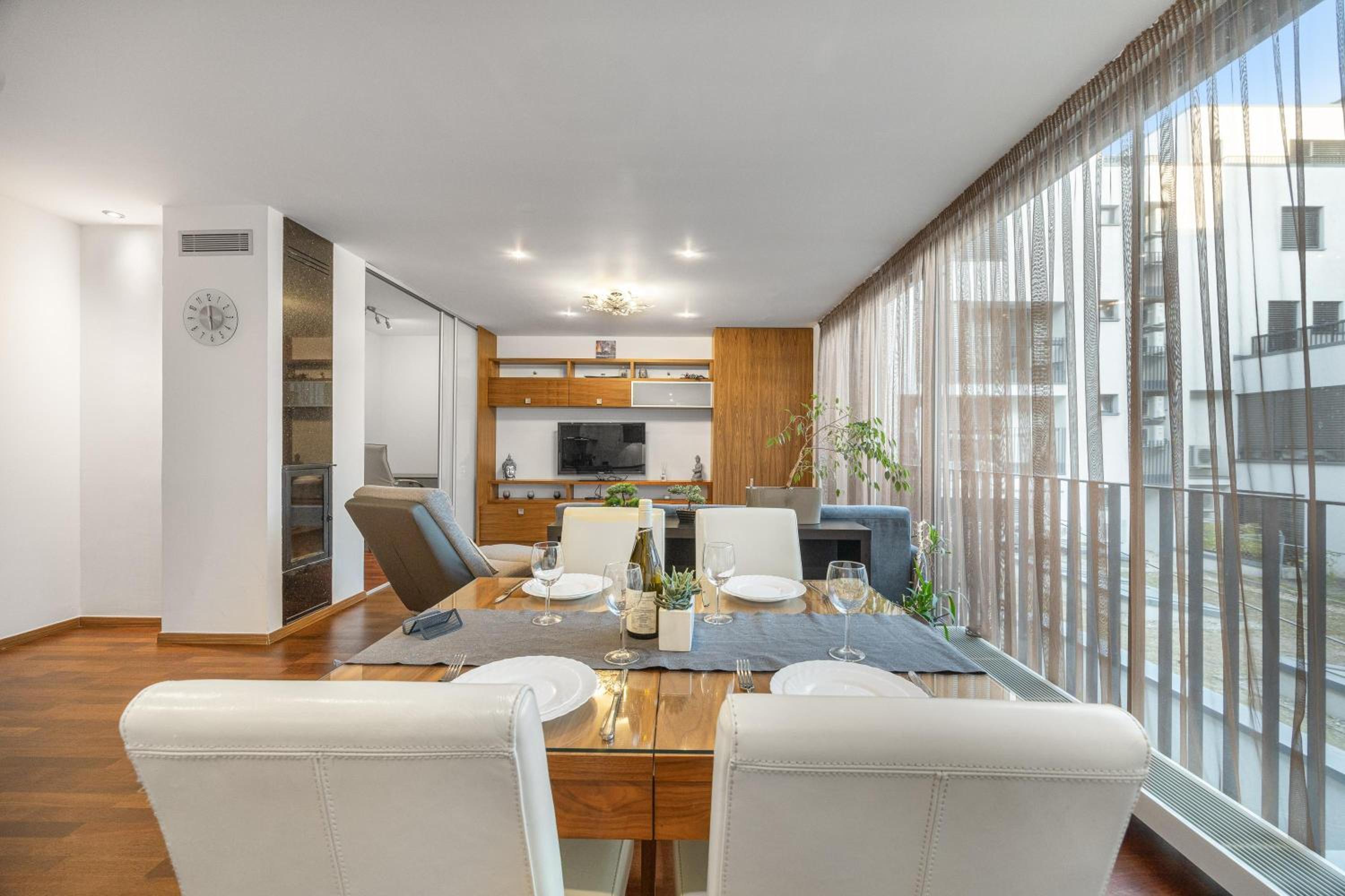 REVON Business apartment 48 Dunajska, Free Parking view 3