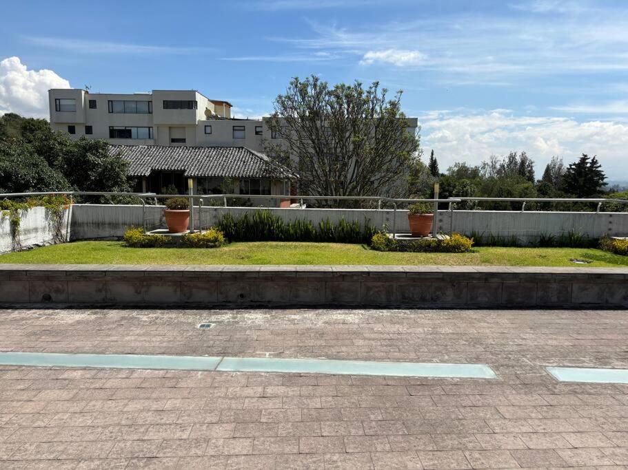 Lujoso departamento Cumbaya