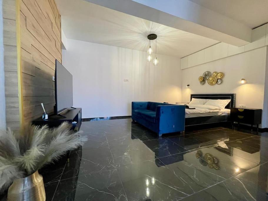 Nouveau Apartments view 2