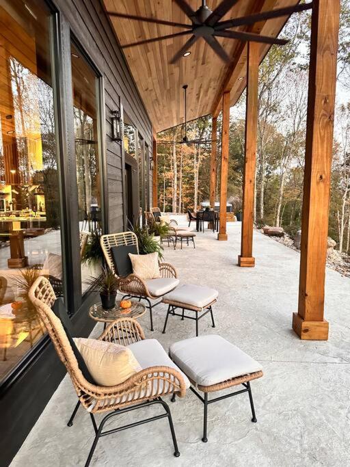 Coral Ridge on Indian Creek-A Couples Getaway