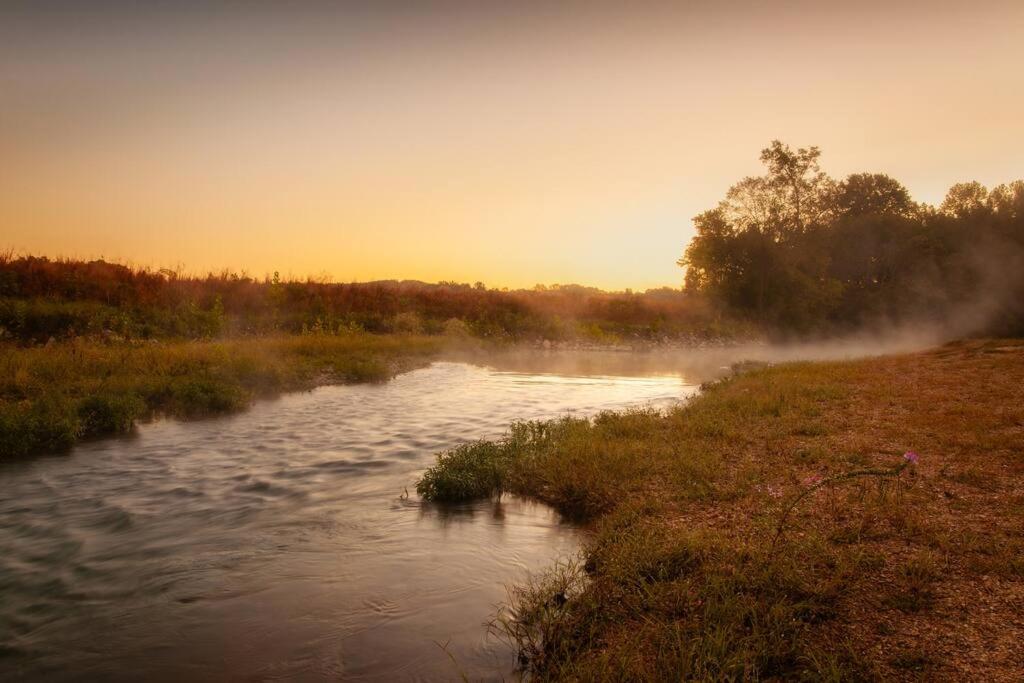 Coral Ridge on Indian Creek-A Couples Getaway