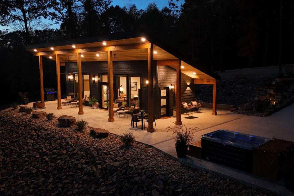 Coral Ridge on Indian Creek-A Couples Getaway