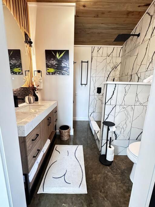 Coral Ridge on Indian Creek-A Couples Getaway