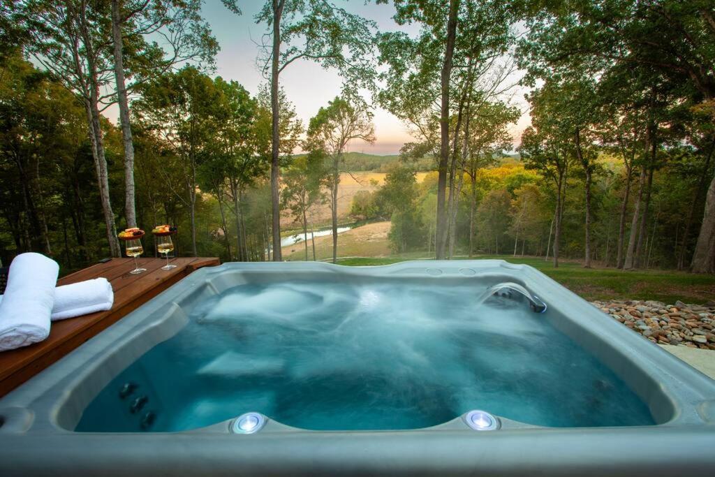 Coral Ridge on Indian Creek-A Couples Getaway