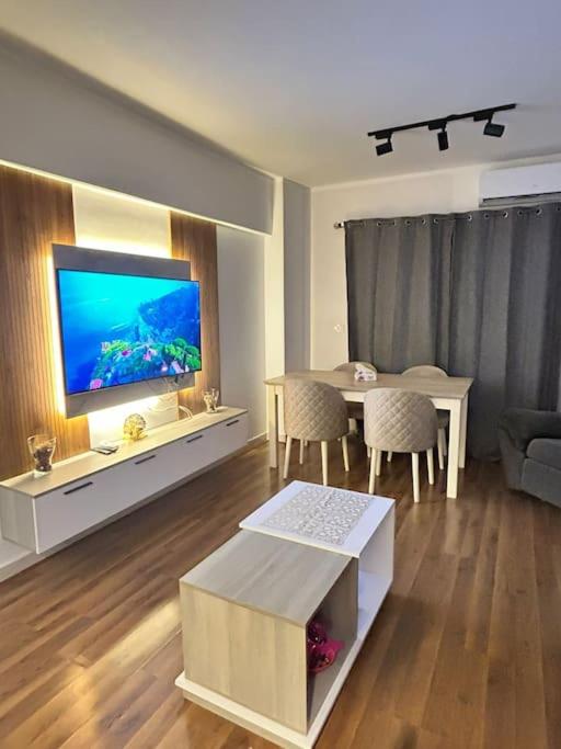 Rehab Fancy Apartment With Garden View - New Cairo