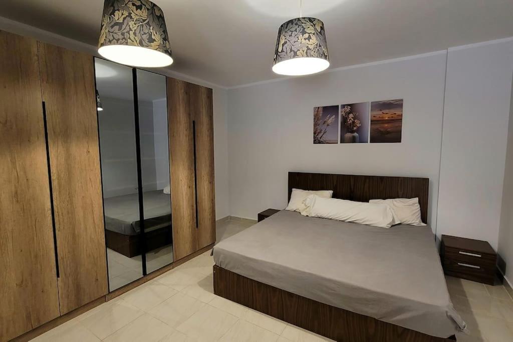 Rehab Fancy Apartment With Garden View - New Cairo