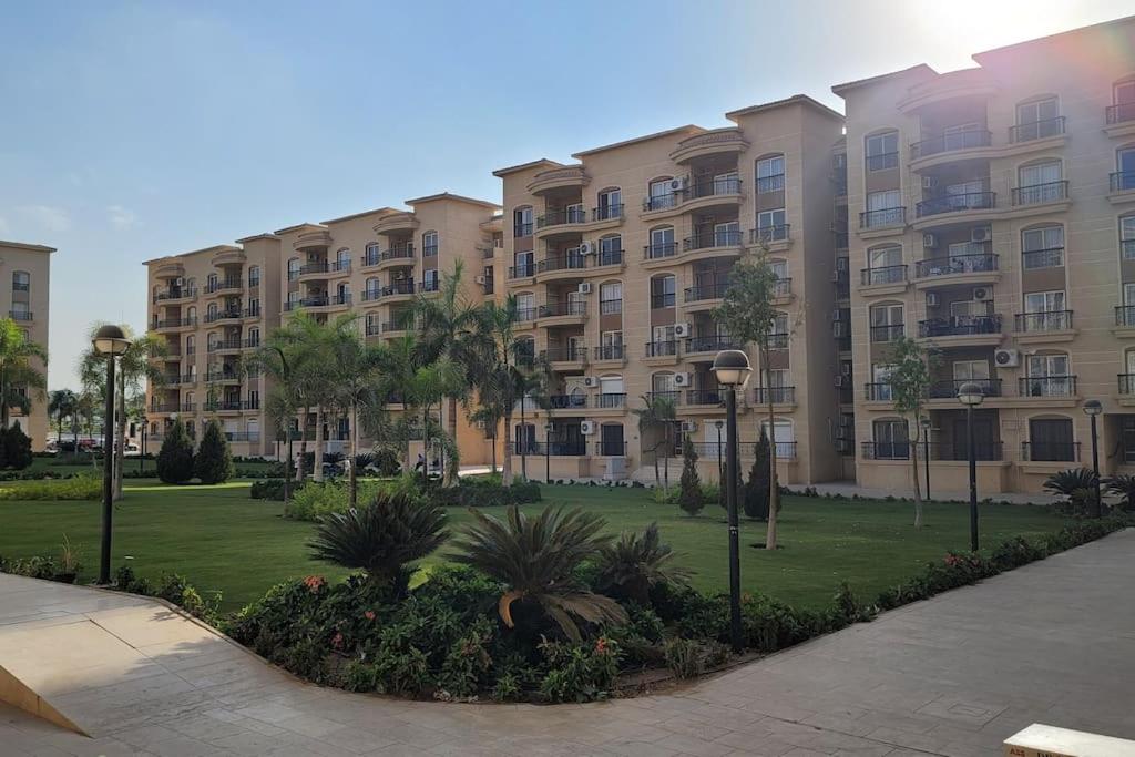 Rehab Fancy Apartment With Garden View - New Cairo