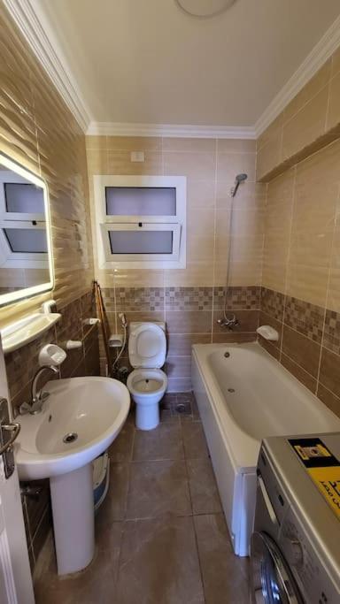Rehab Fancy Apartment With Garden View - New Cairo
