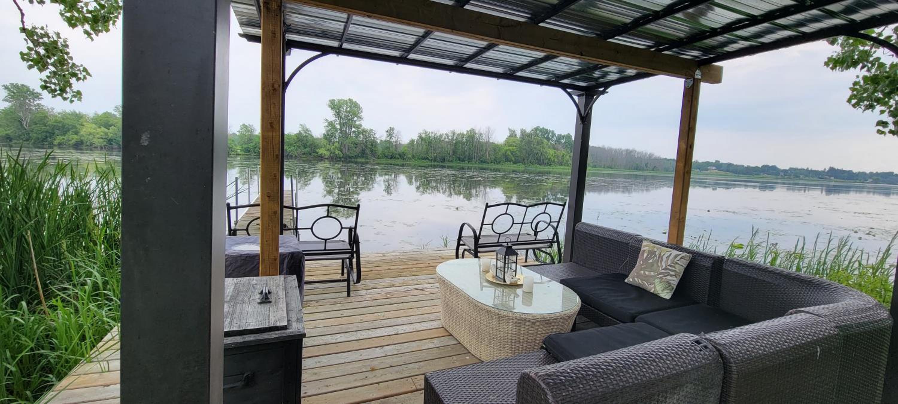 The Napanee Riverfront Place Inn