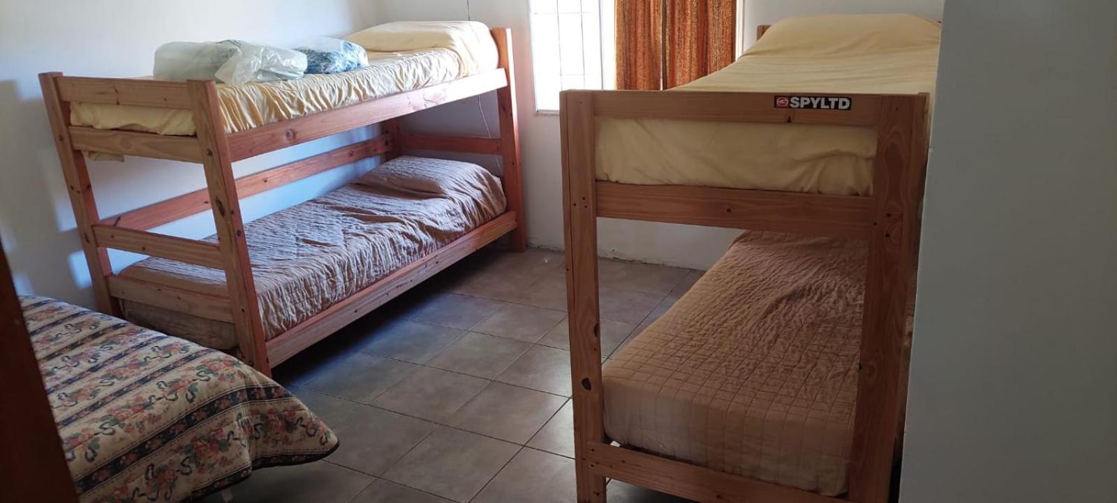 Casa con Pileta Roldan