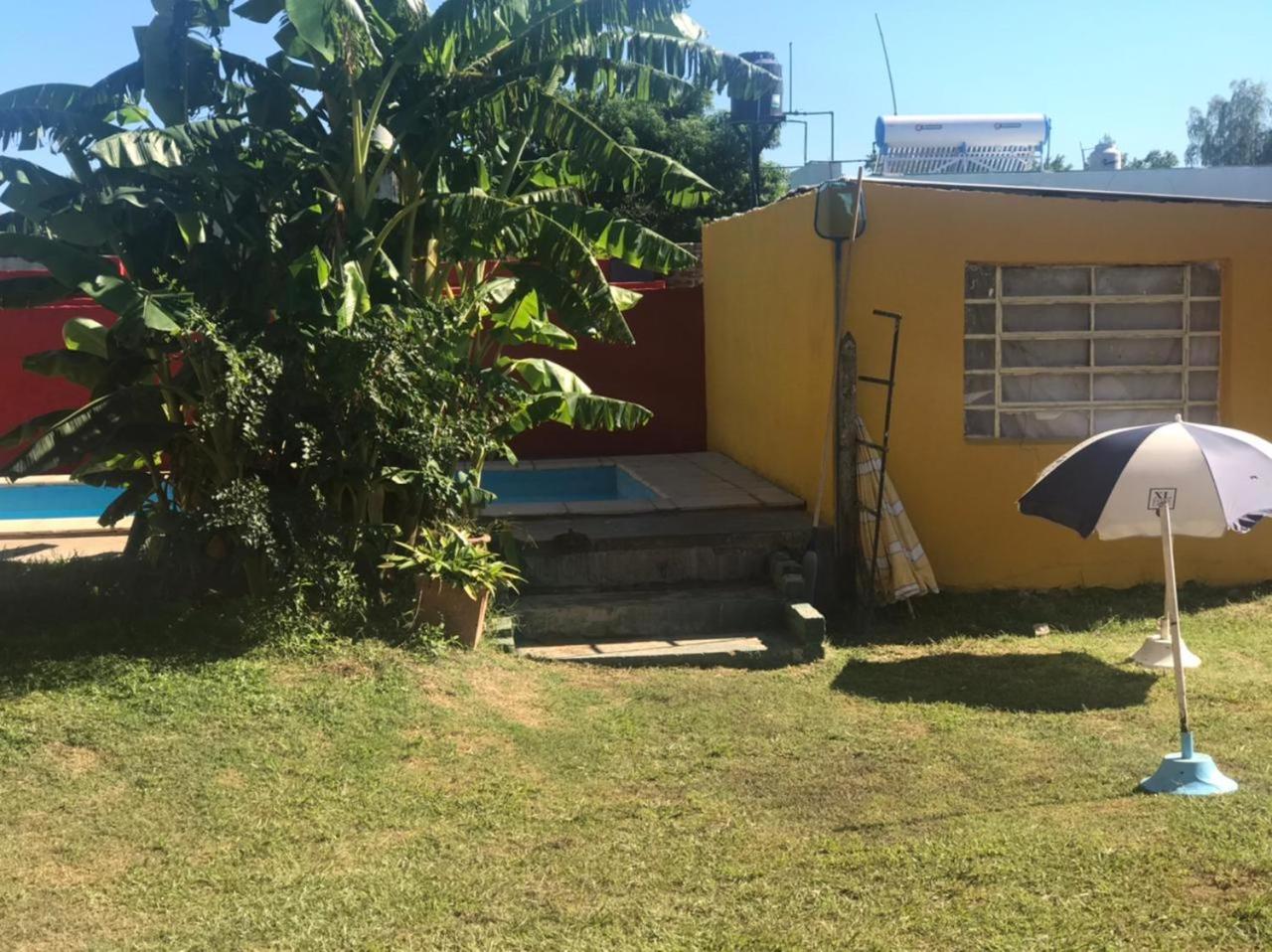 Casa con Pileta Roldan