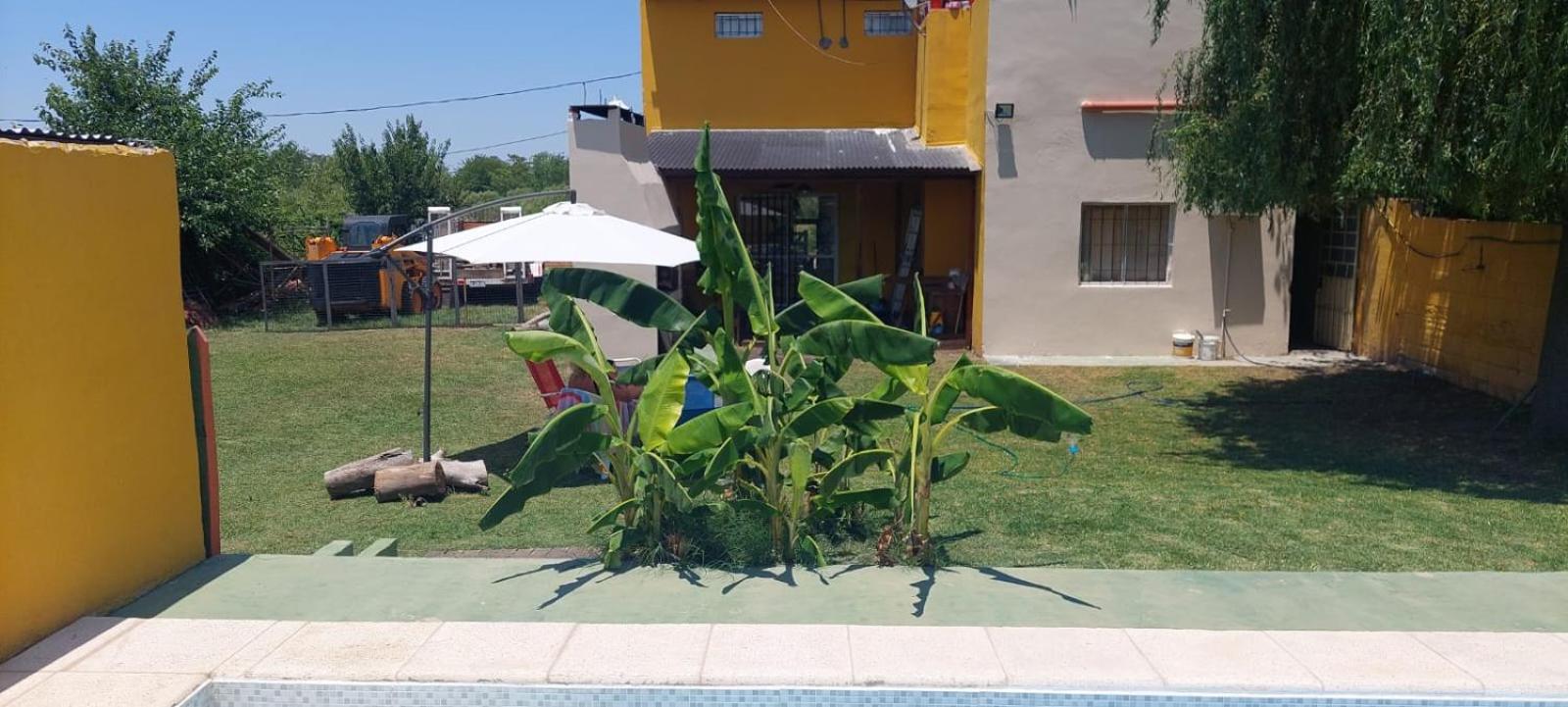 Casa con Pileta Roldan
