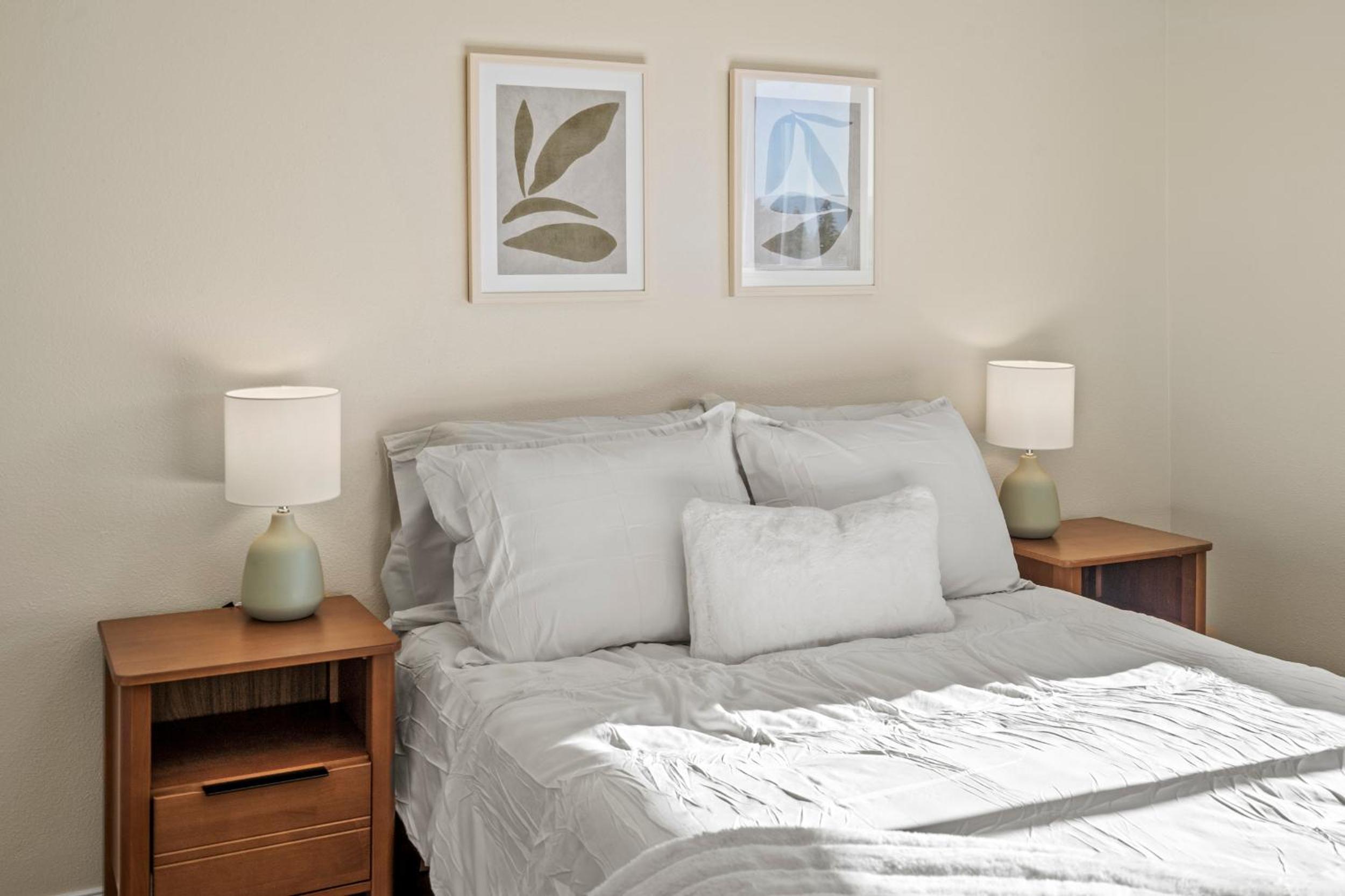 Medford Vacations - Medford Modern Condo with a Yard, Extended Stay Flexible Lease - Property Image 3