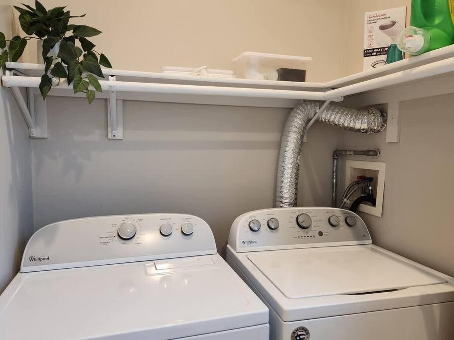 Spacious 1 Bed ADU in Encino, Home Away from Home