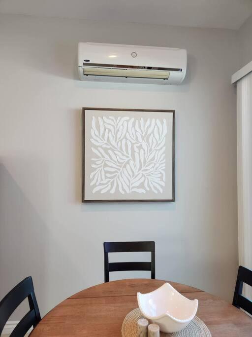 Spacious 1 Bed ADU in Encino, Home Away from Home