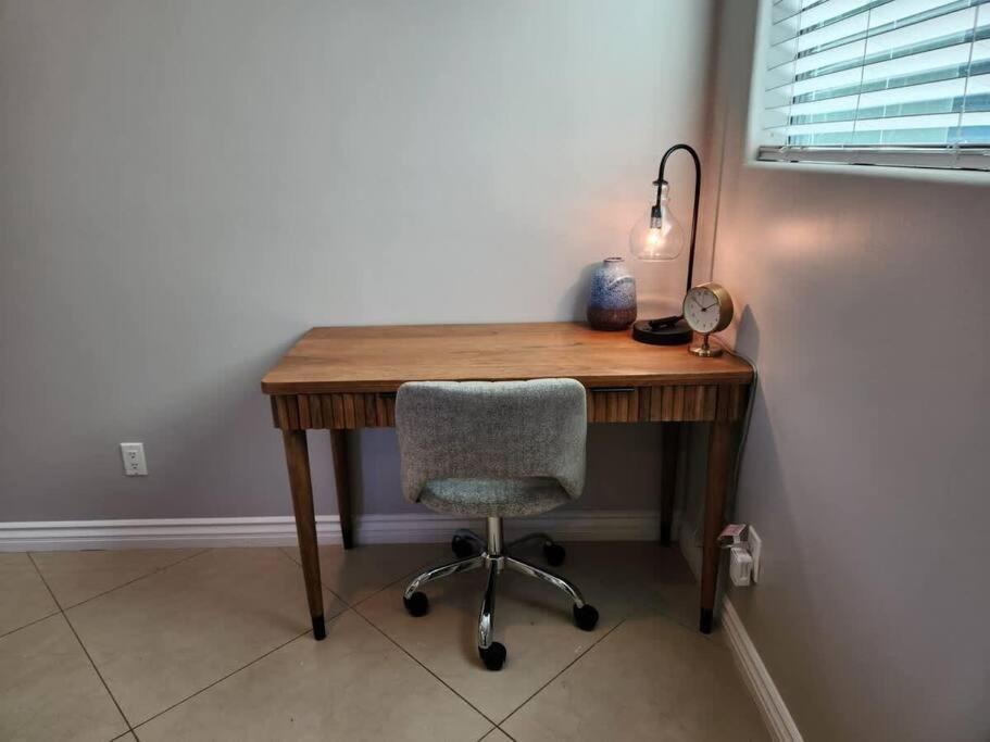 Spacious 1 Bed ADU in Encino, Home Away from Home