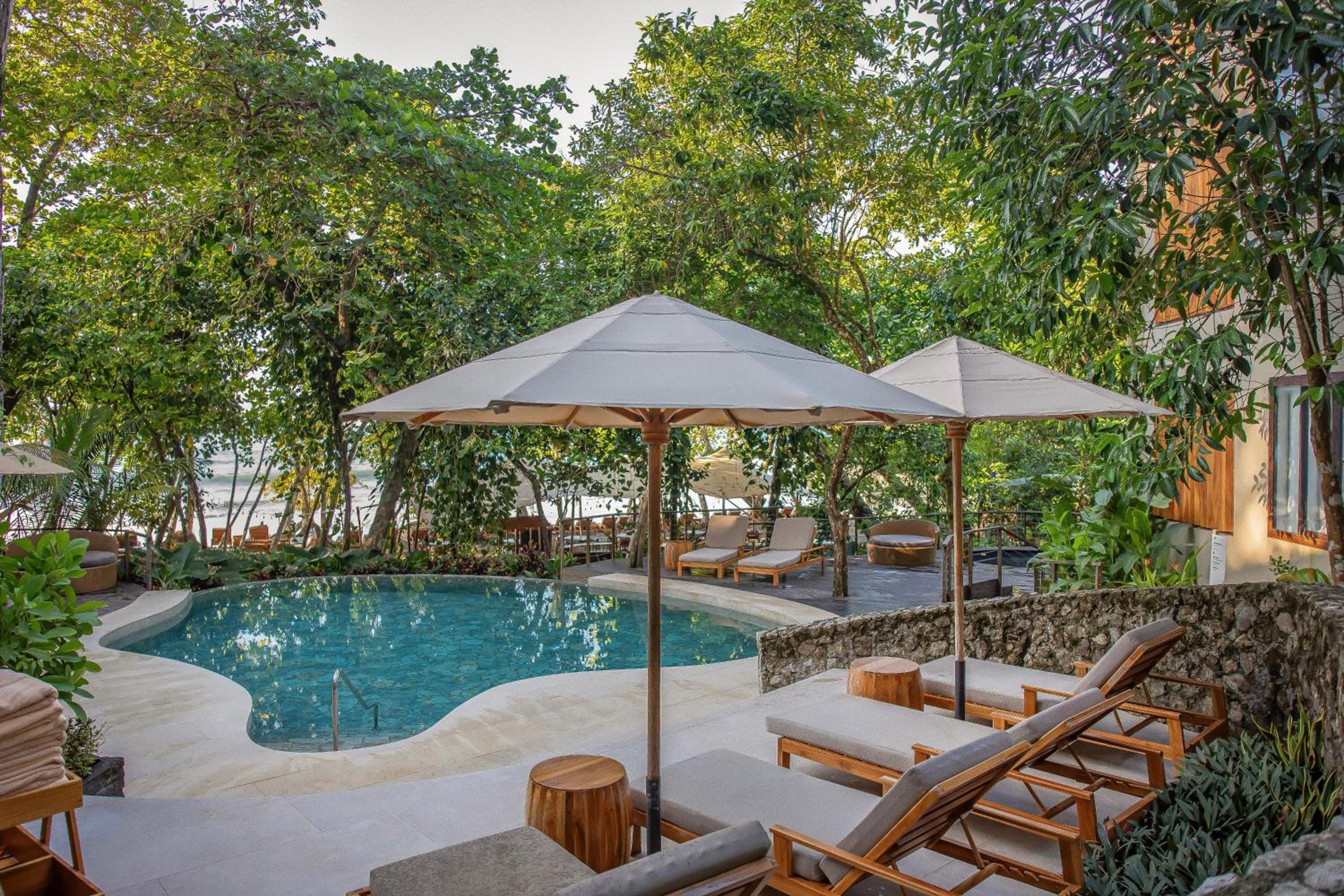 Hotel Arenas Del Mar Beachfront & Rainforest Resort Member of the Cayuga Collection