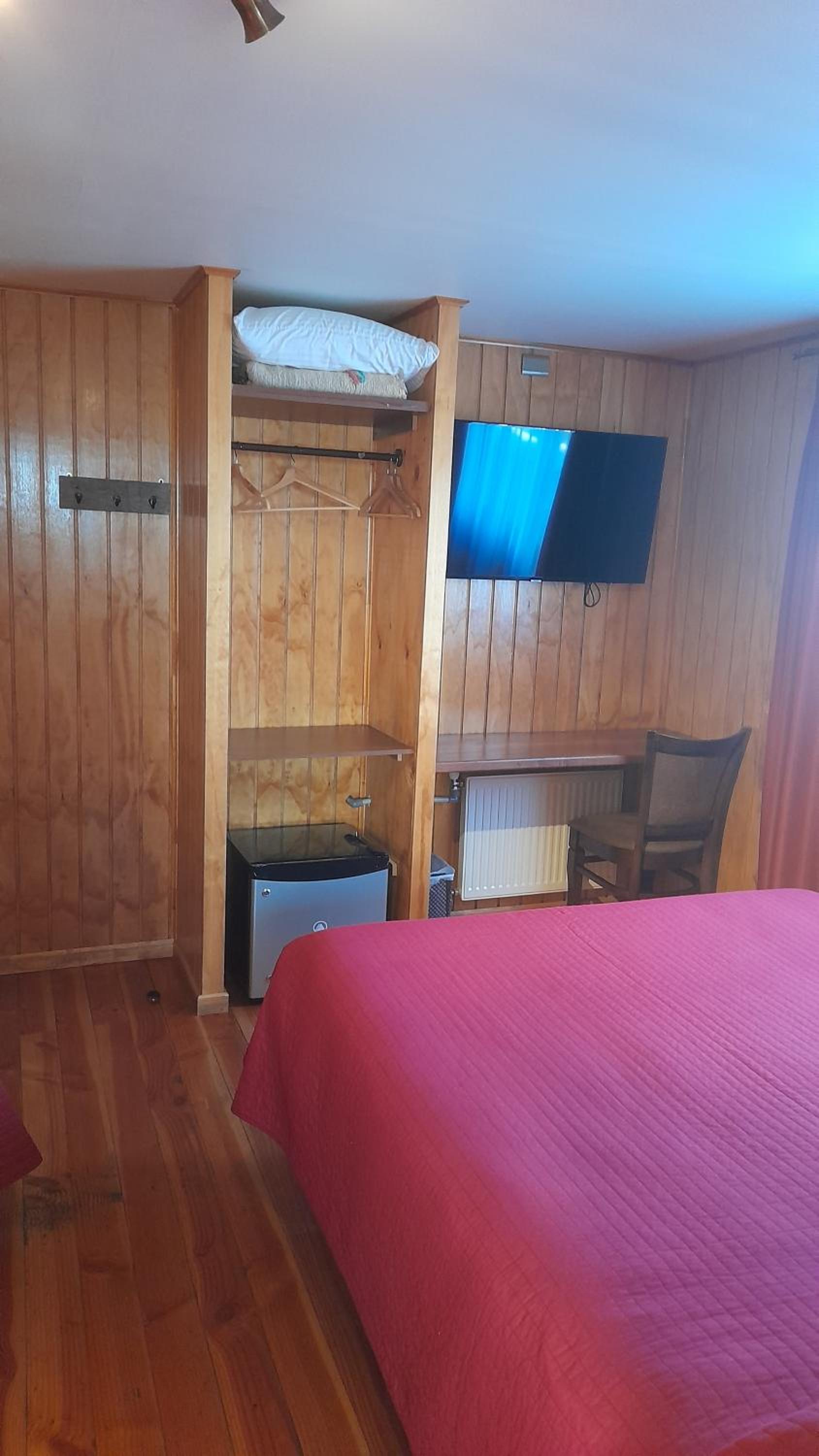 Cafe & Hostal Acurruka