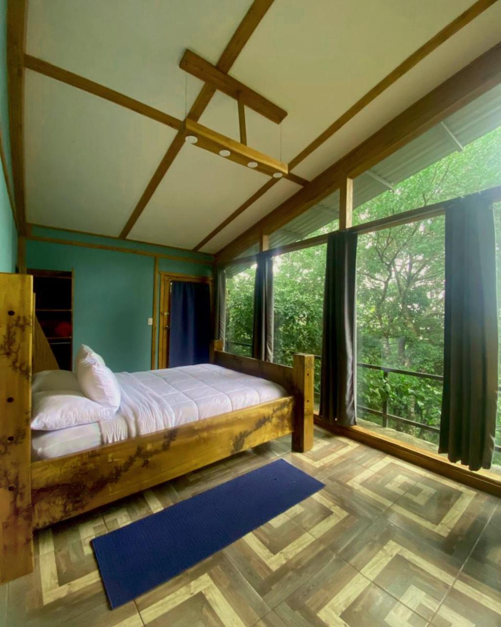 Above the Gulf, Vacation House