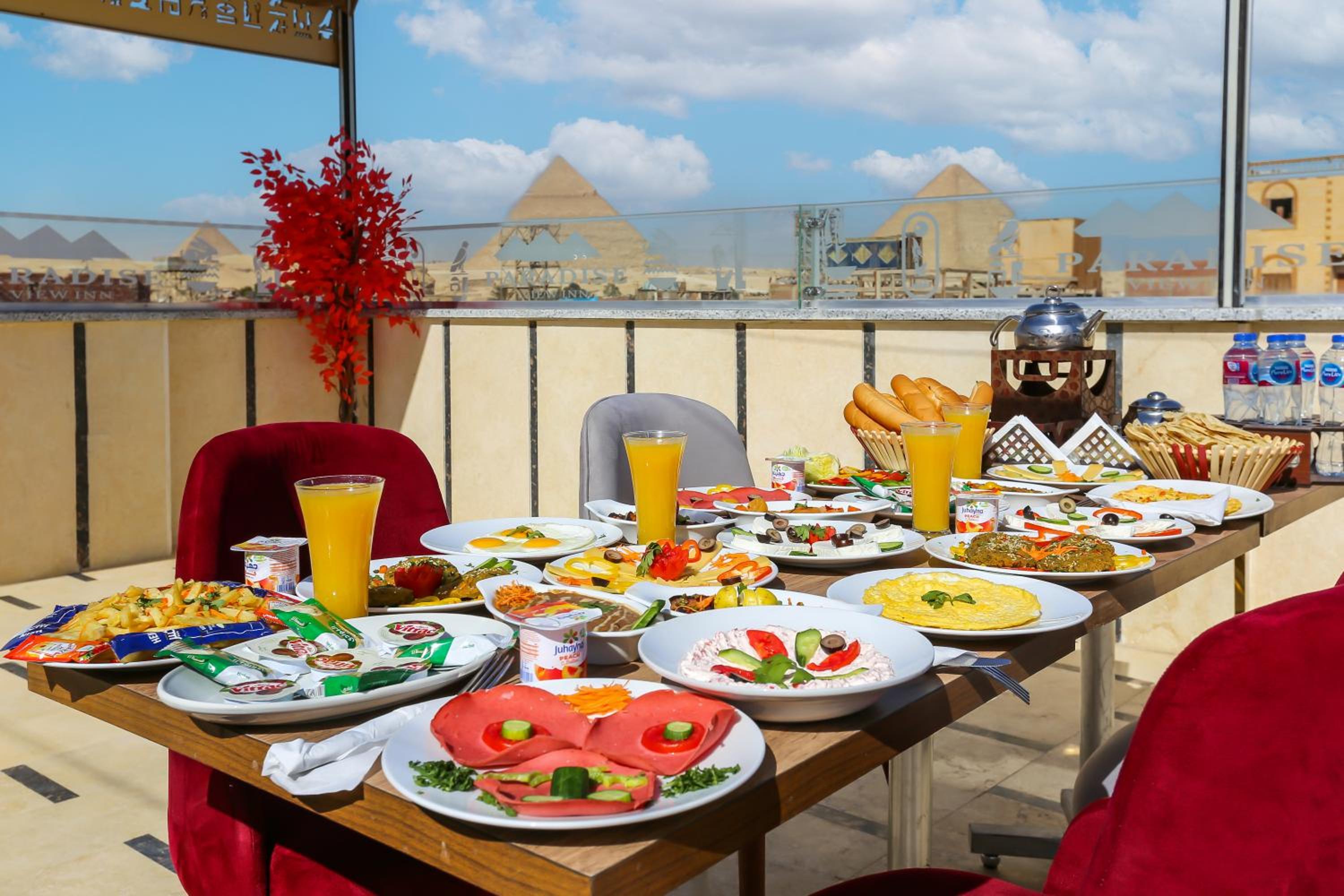 Paradise Pyramids View Inn Hotel