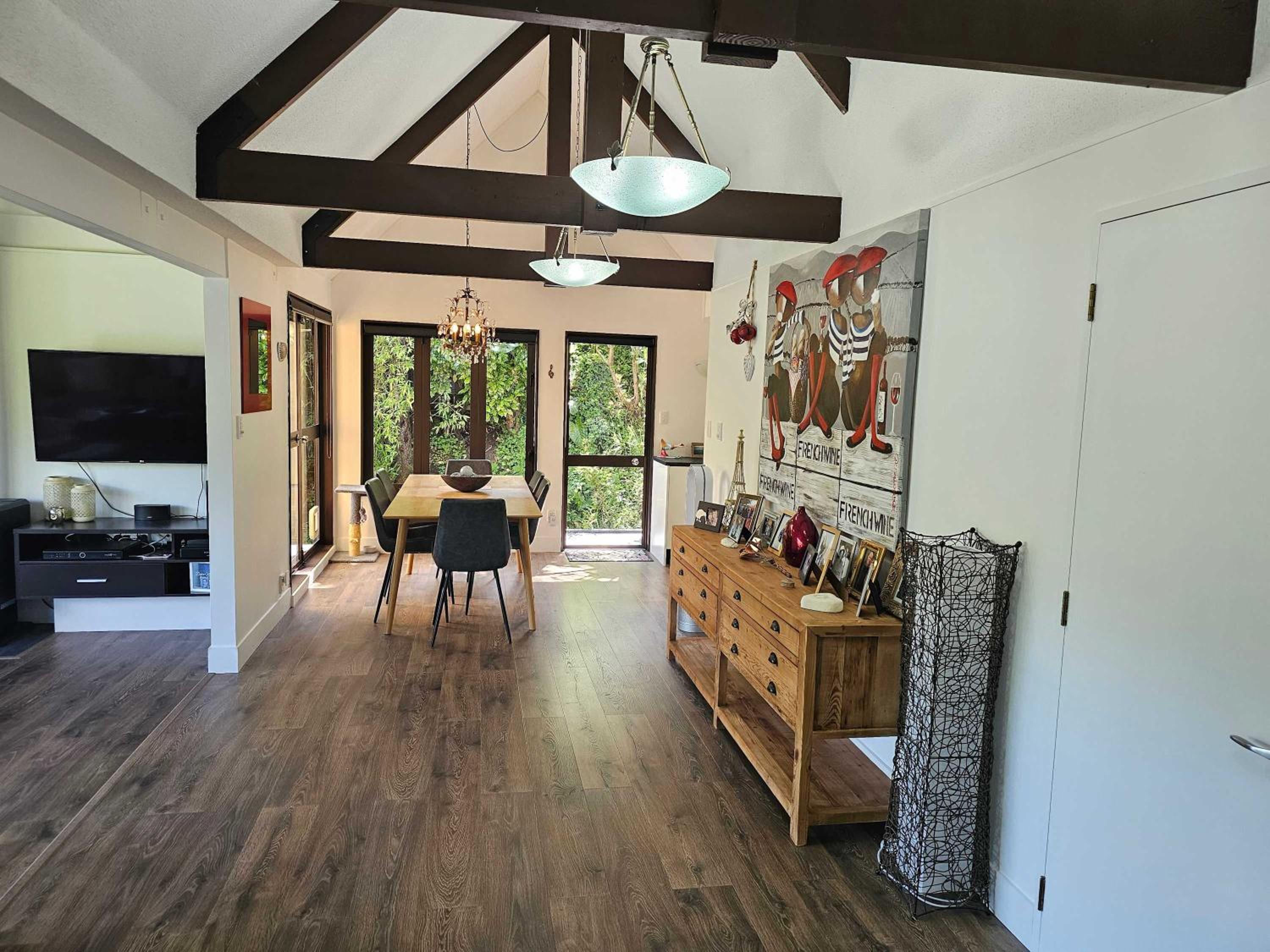 Private Getaway for 2 Surrounded by Native Bush view 2