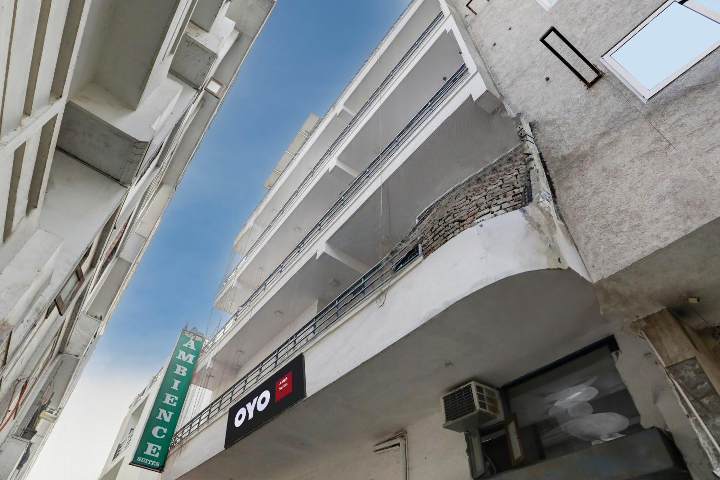 Hotel O Ambience Delhi Aero City Metro Station