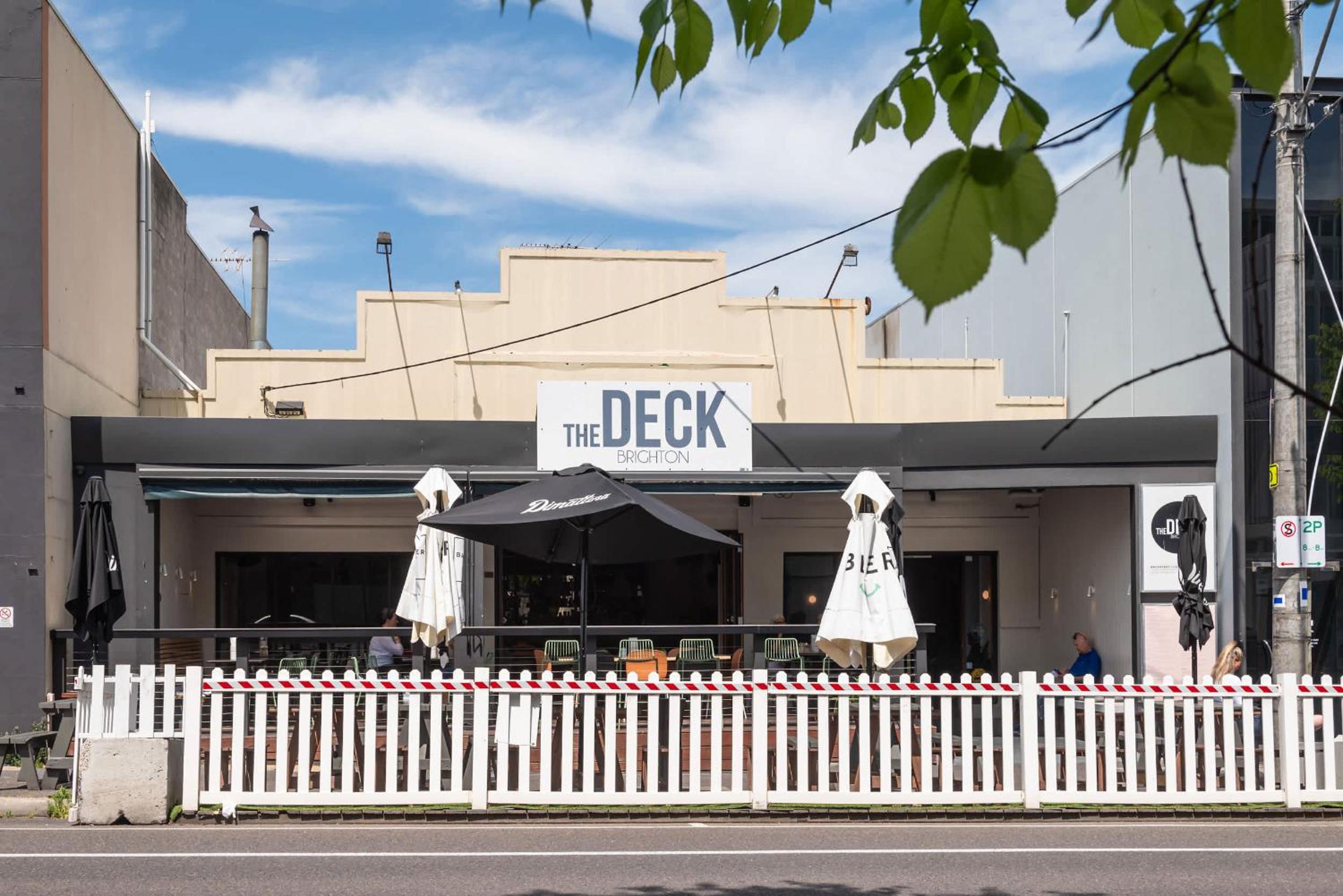 Melbourne Penthouse Apartment A Walk to Brighton Beach