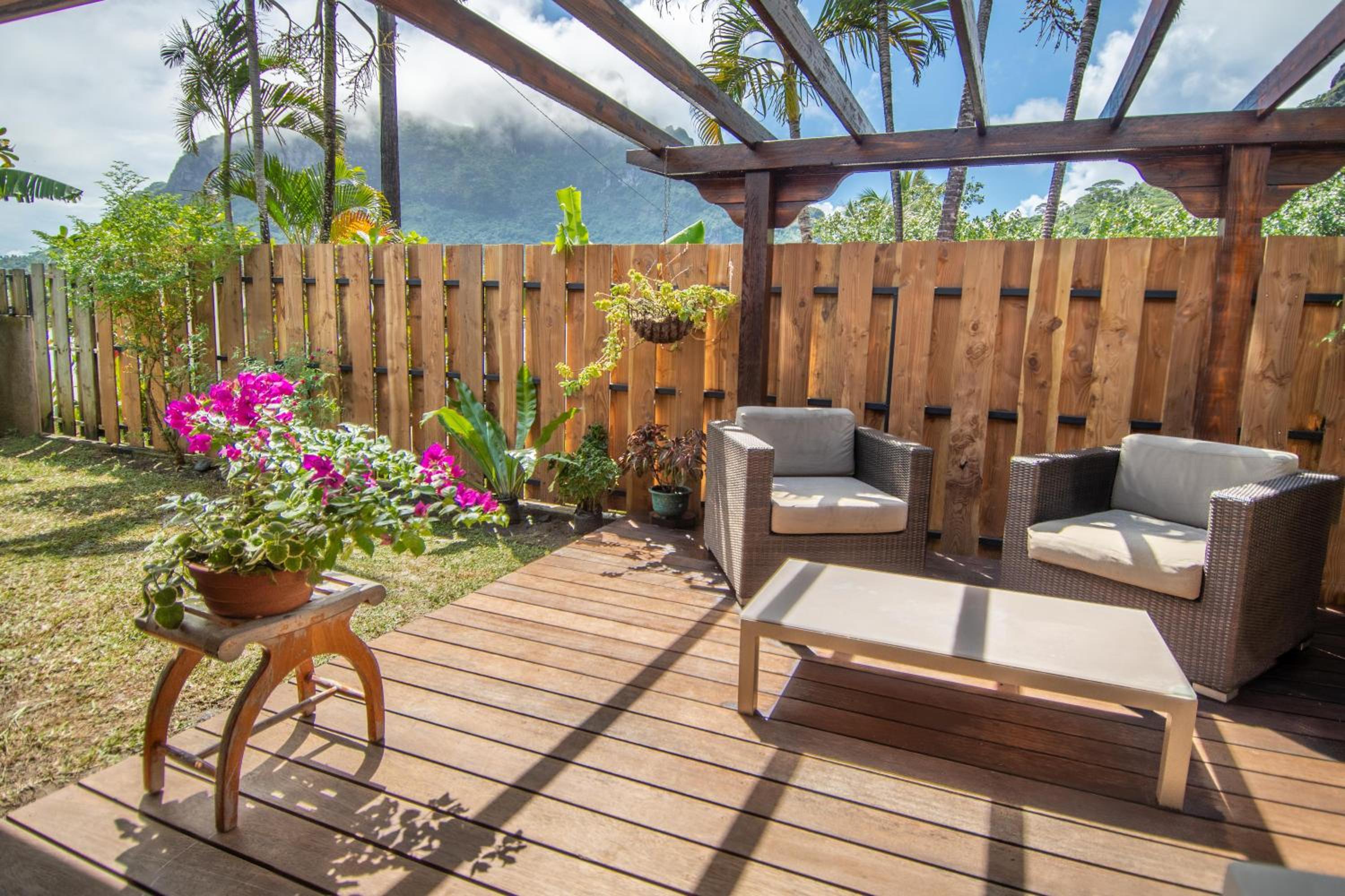 Hotel Le Fare Pergola - Lagoon and Mountain view - Image 1