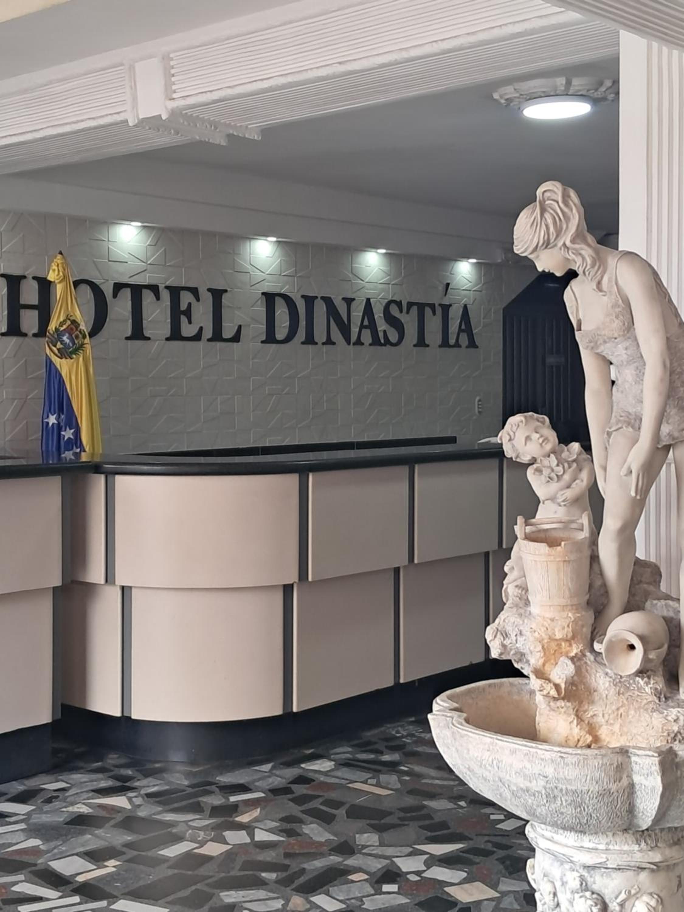Hotel Dinastía