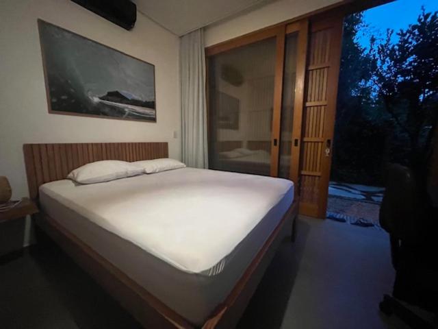 Casa Fiji - Suites Luxo - Praia de Itamambuca - Ao lado da praia