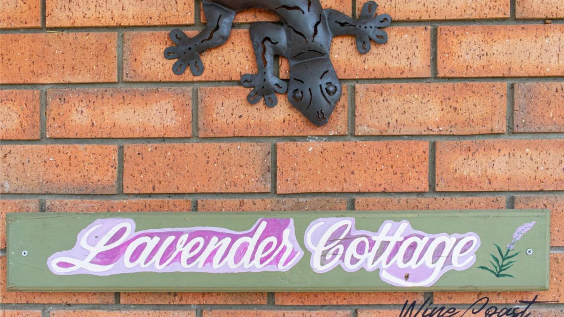 Lavender Cottage By Wine Coast Holidays