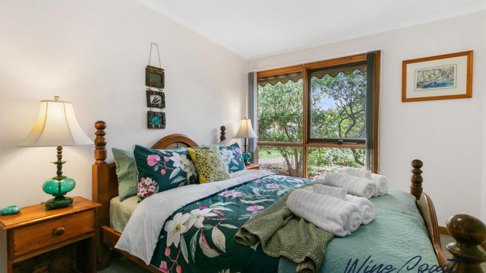 Lavender Cottage By Wine Coast Holidays