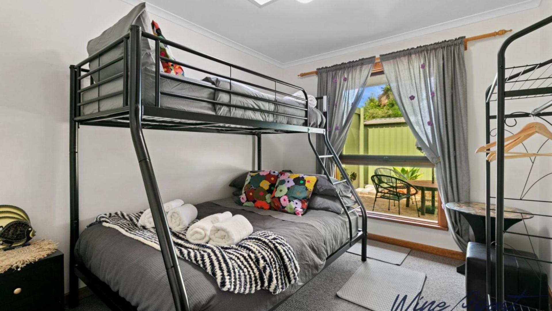 Lavender Cottage By Wine Coast Holidays