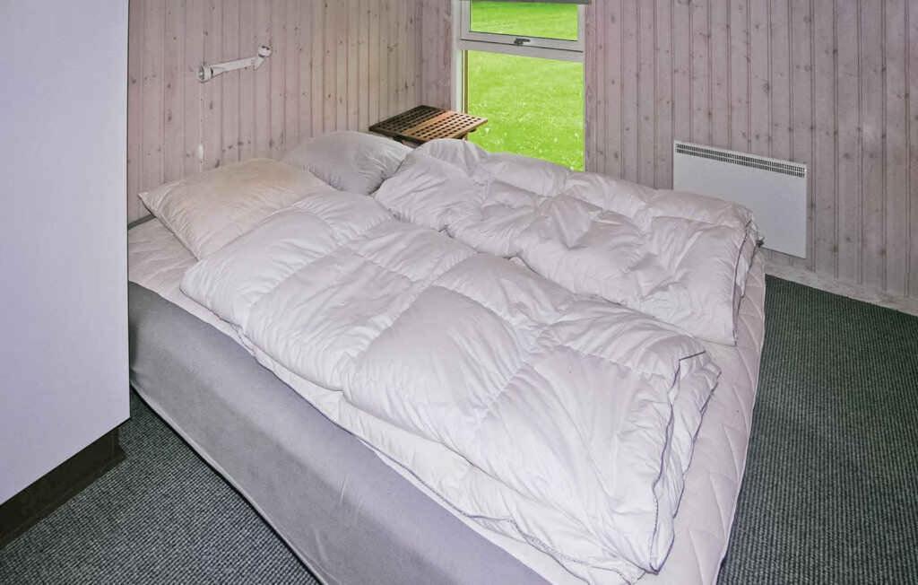 Cozy Summer House Close To The Beach view 2