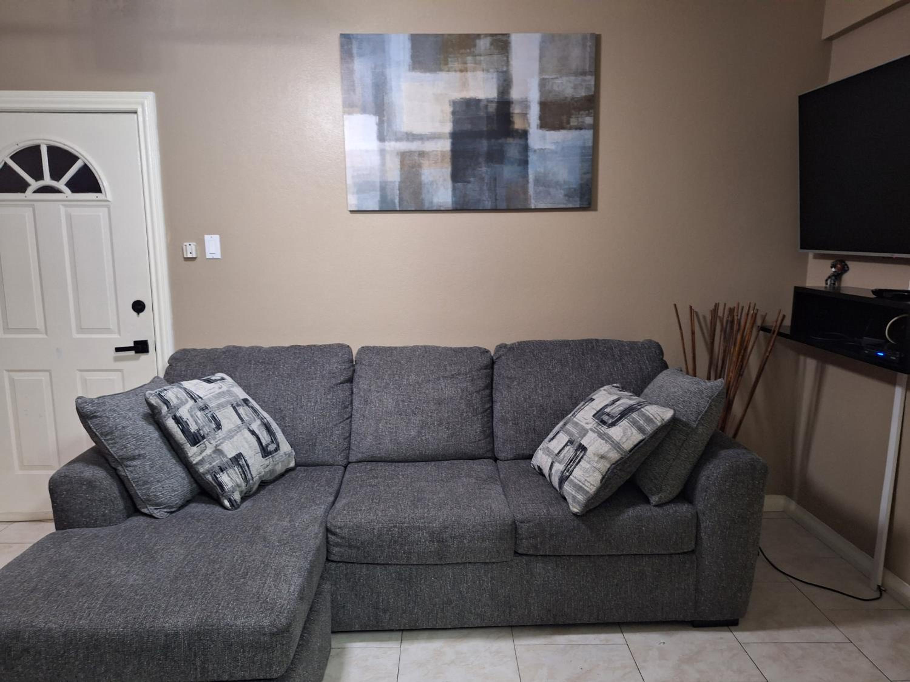 Chateau Central at Sunbury Apts view 2